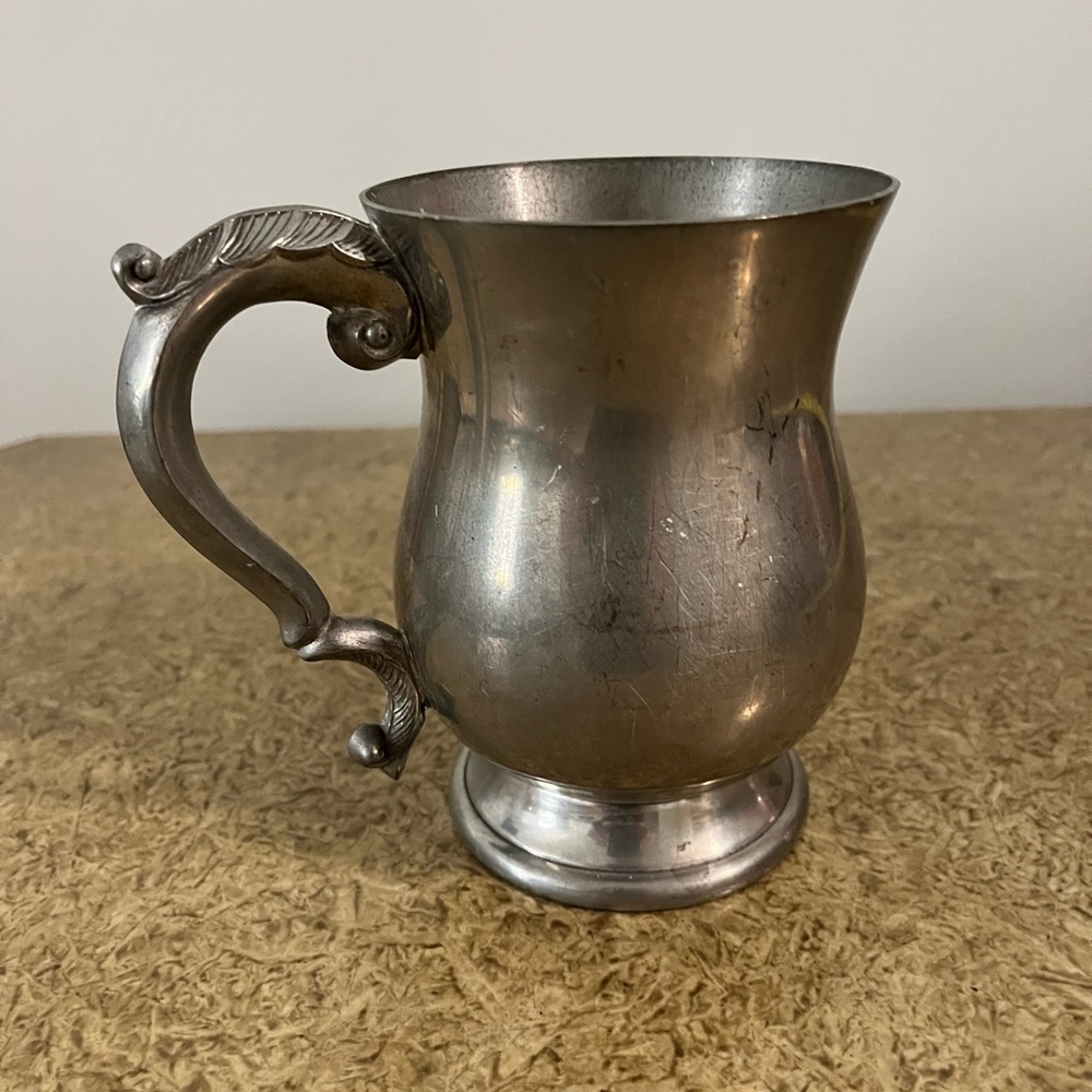 VINTAGE ENGLISH PEWTER MUG MADE IN ENGLAND 5 in H